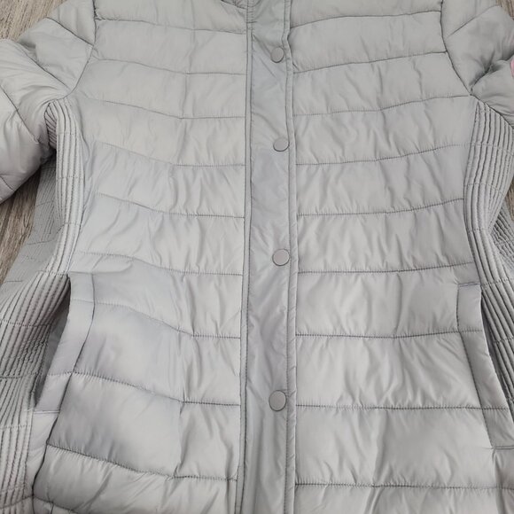 Time and Tru Soft Silver Puffer Jacket Women’s XL (16–18) - Picture 10 of 13